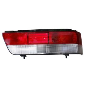   Suzuki Swift Hátsó lámpa Jobb 3-5 ajtós modellekhez Új utángyártott termék