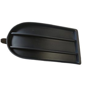   Suzuki Swift 2005-től Ködlámpa takaró jobb 2008-ig Új utángyártott termék