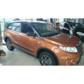   Suzuki Vitara 2015-től Ajtó élvédő szett 4 darabos Új utángyártott termék